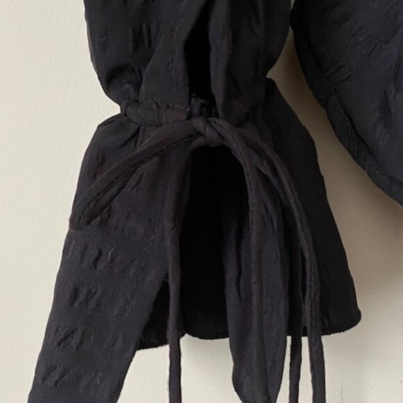 Black Boho Tie Front Long Sleeve Blouse - Picture 3 of 8